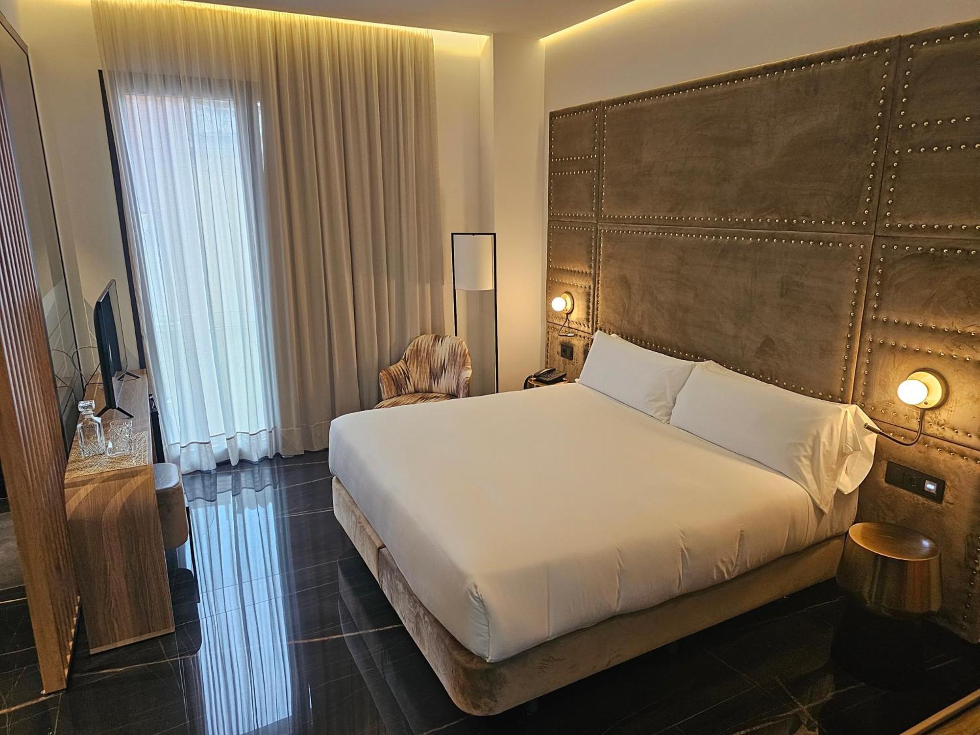 Hotel Las Tres Campanas Badajoz Zewnętrze zdjęcie