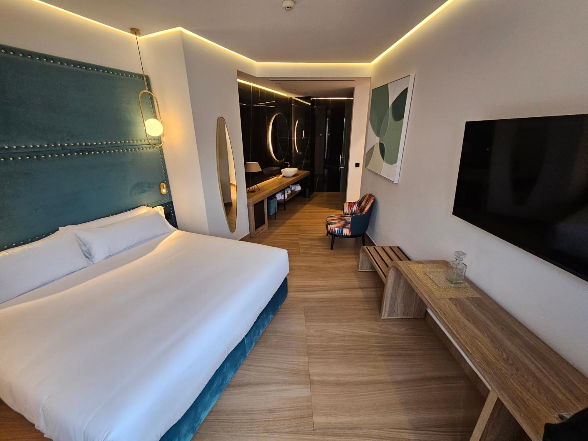 Hotel Las Tres Campanas Badajoz Zewnętrze zdjęcie